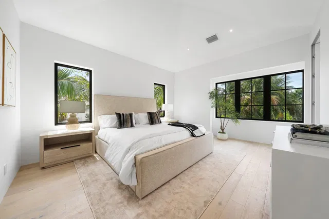 Residence photo 19