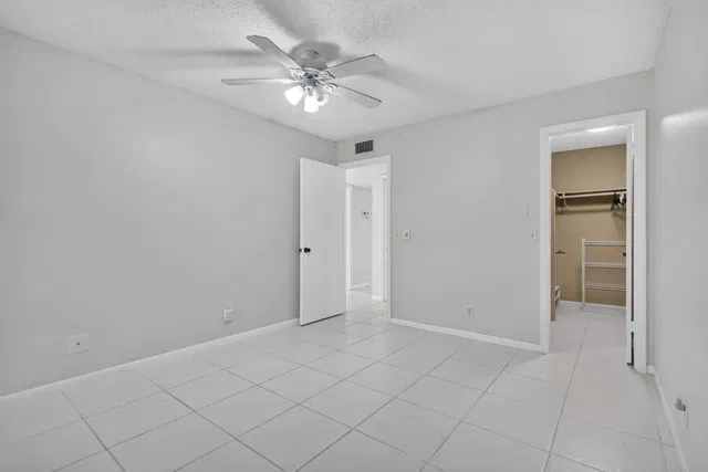 Residence photo 22