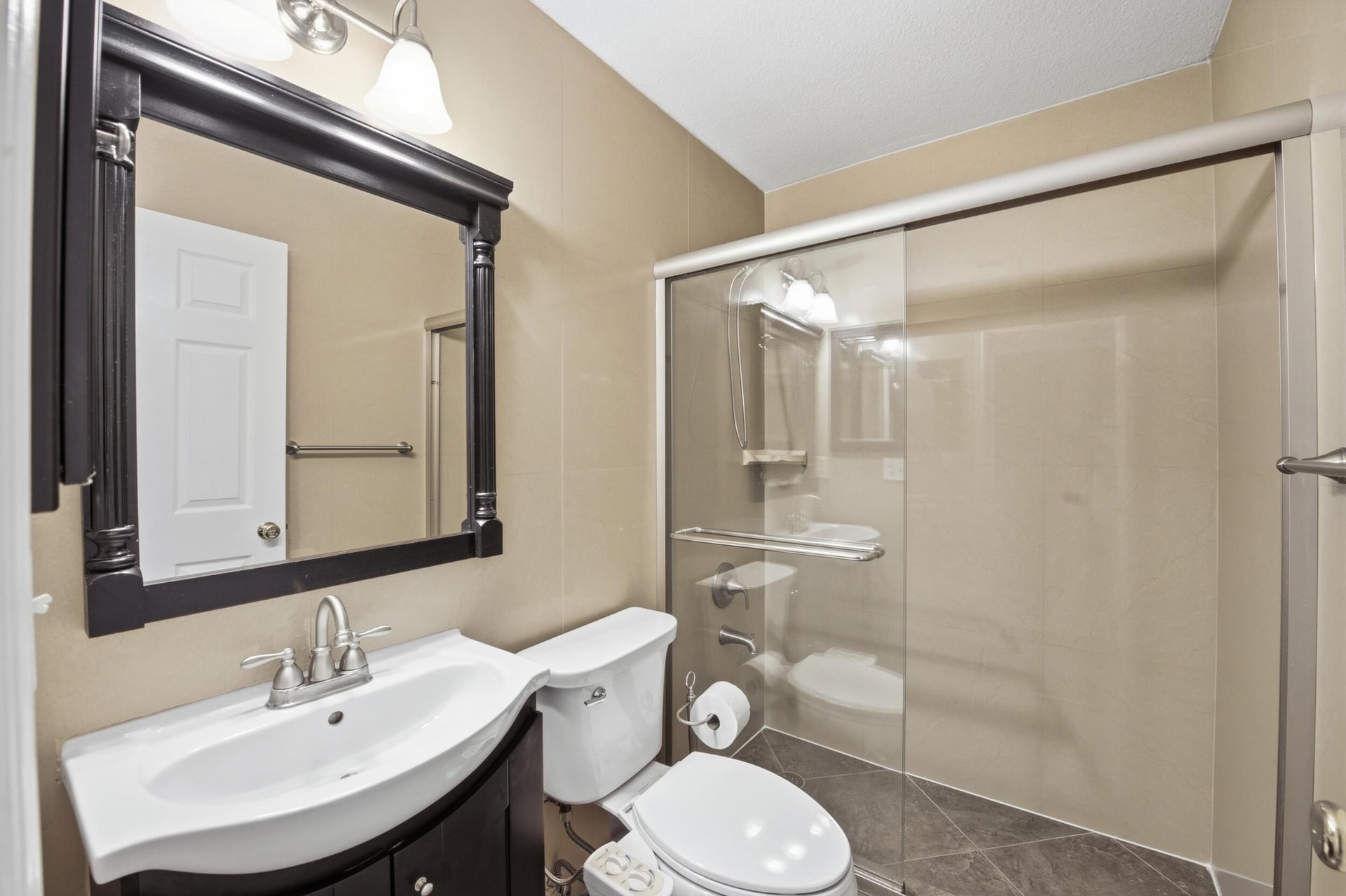 Residence photo 17
