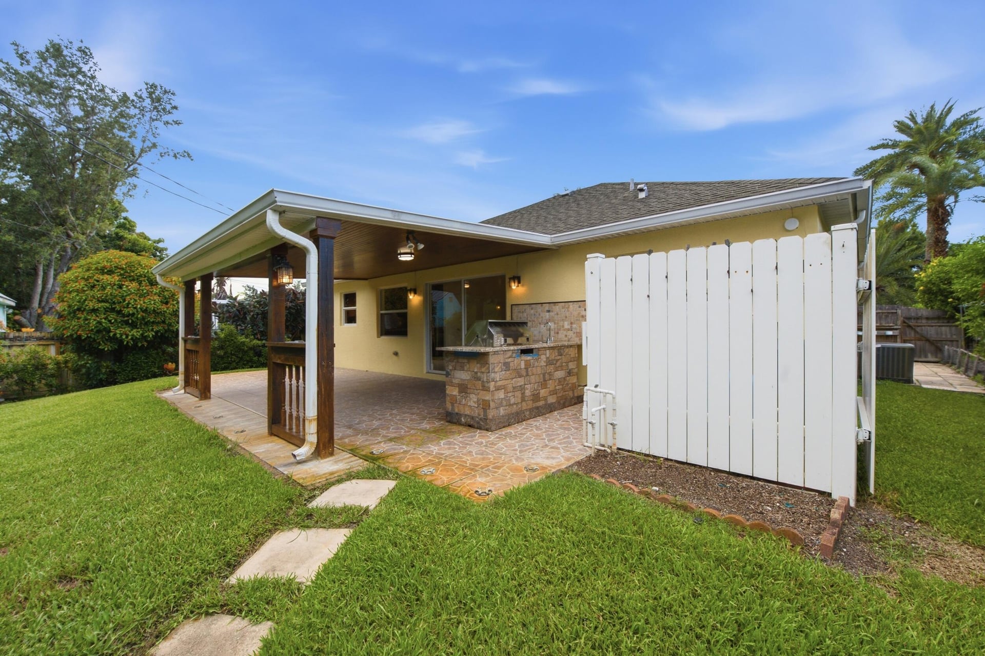Residence photo 28