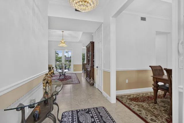 Residence photo 8