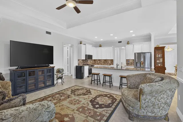 Residence photo 18