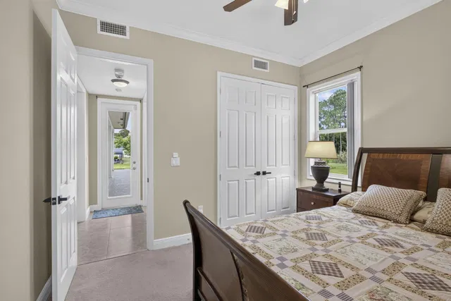 Residence photo 31