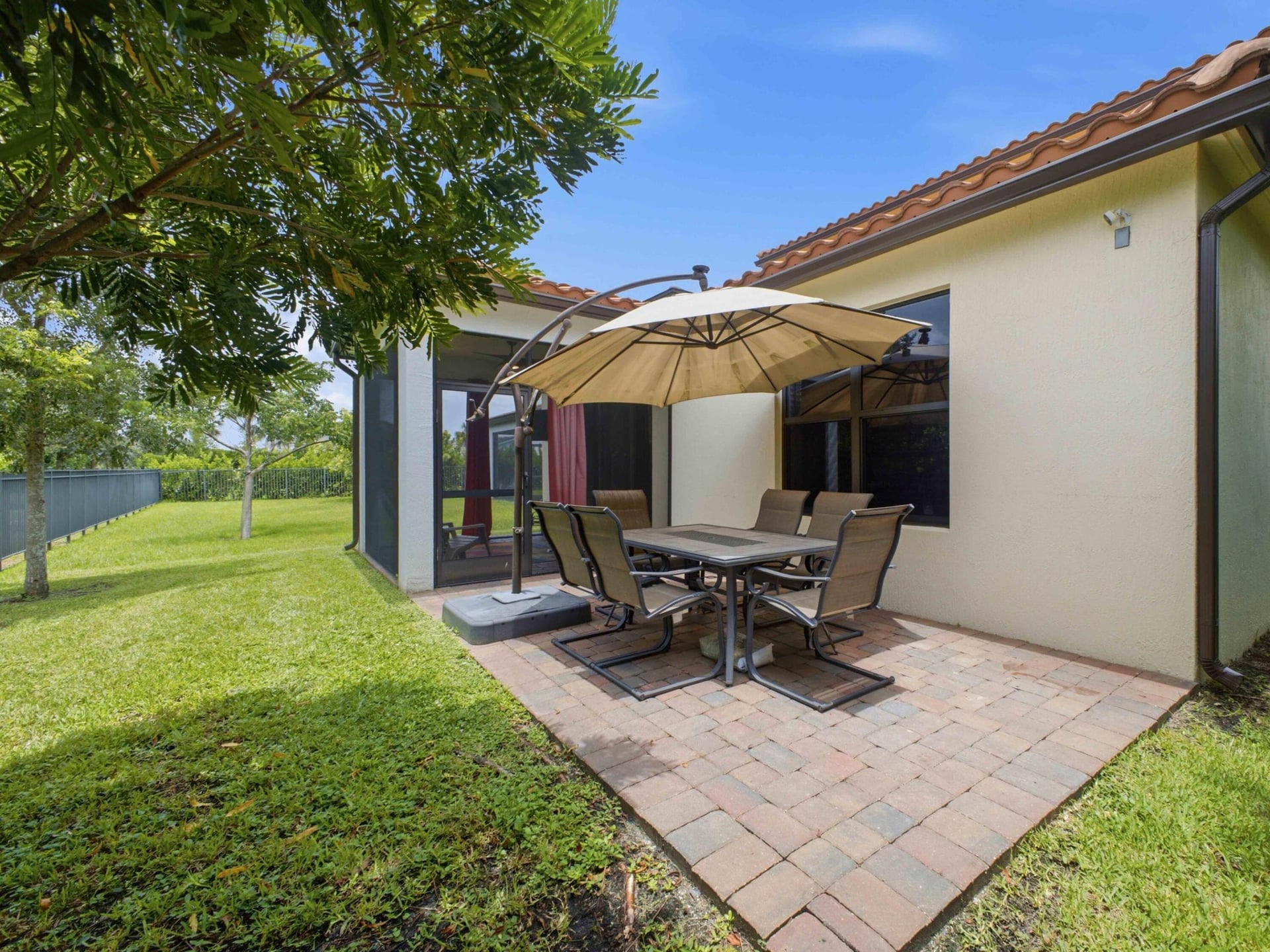 Residence photo 36