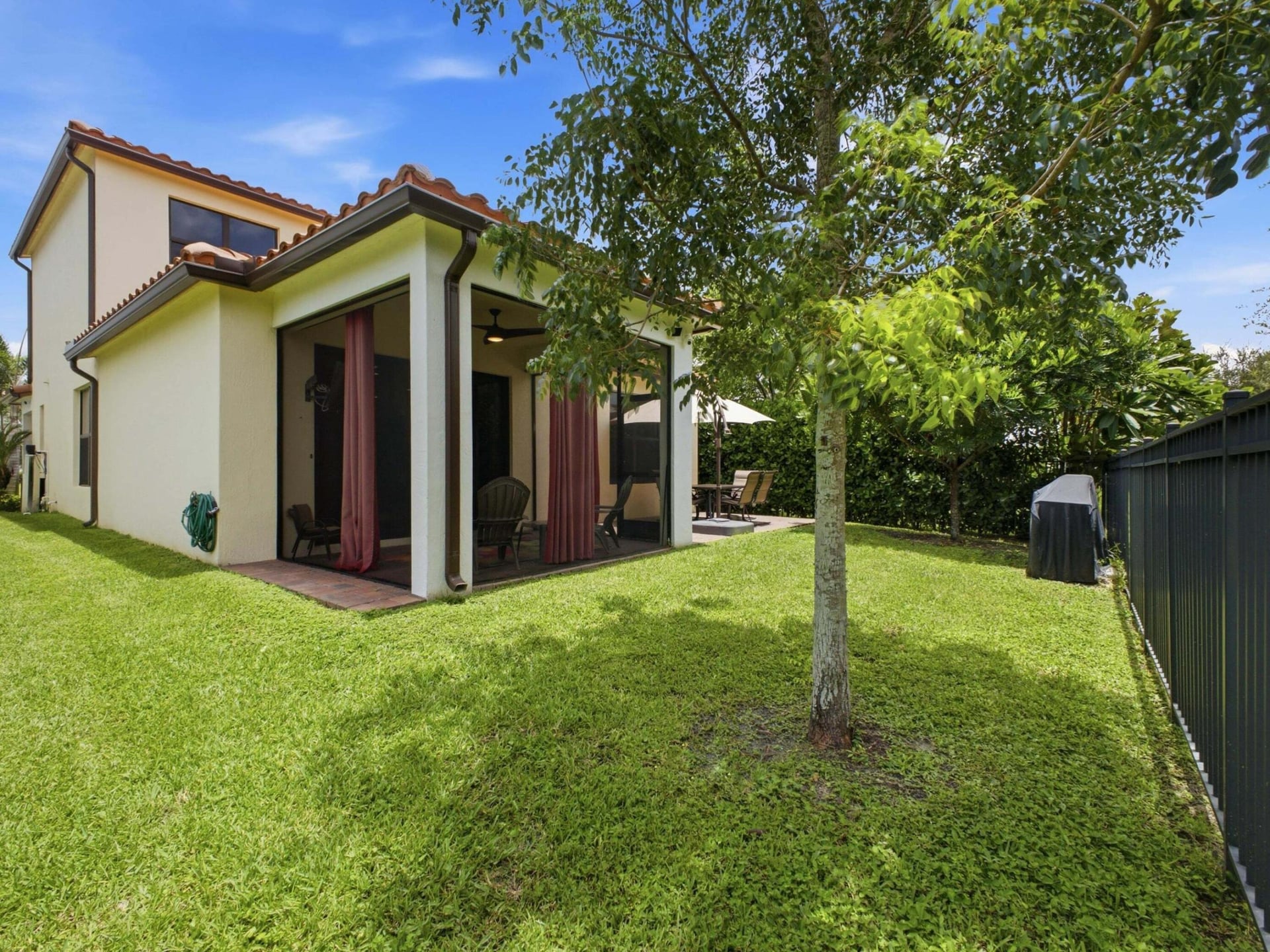 Residence photo 37