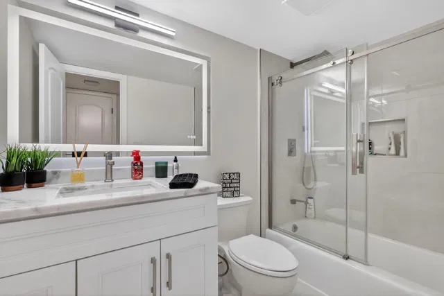 Unit 1250 photo 12