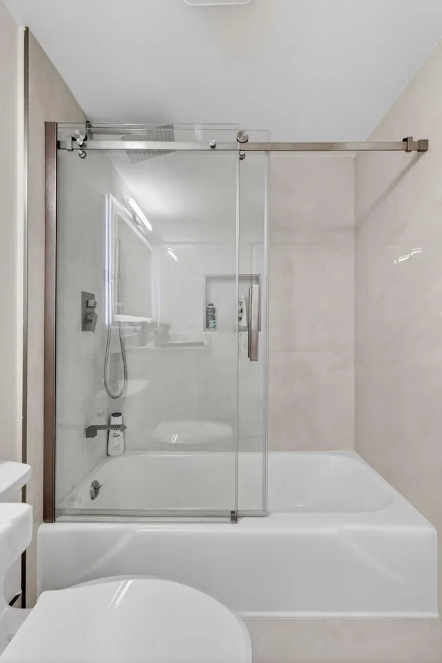 Unit 1250 photo 13