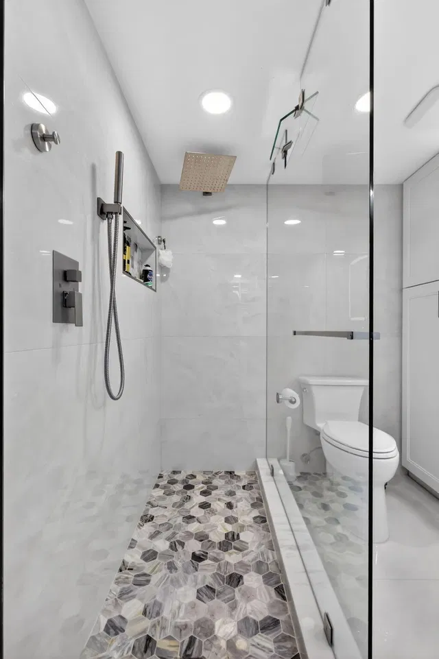 Unit 1250 photo 27