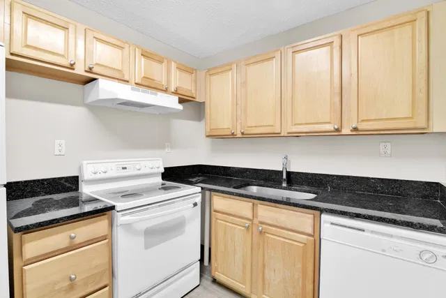 Residence photo 8