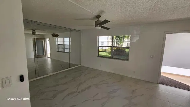 Residence photo 9
