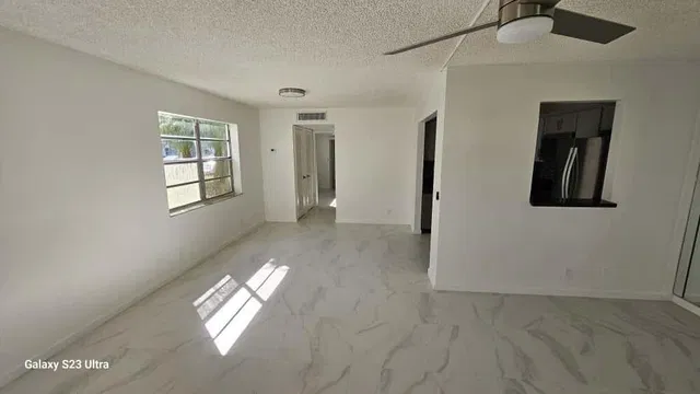 Residence photo 13