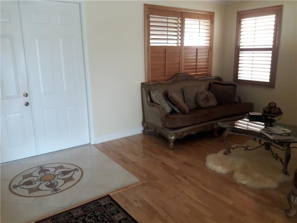 Residence photo 2