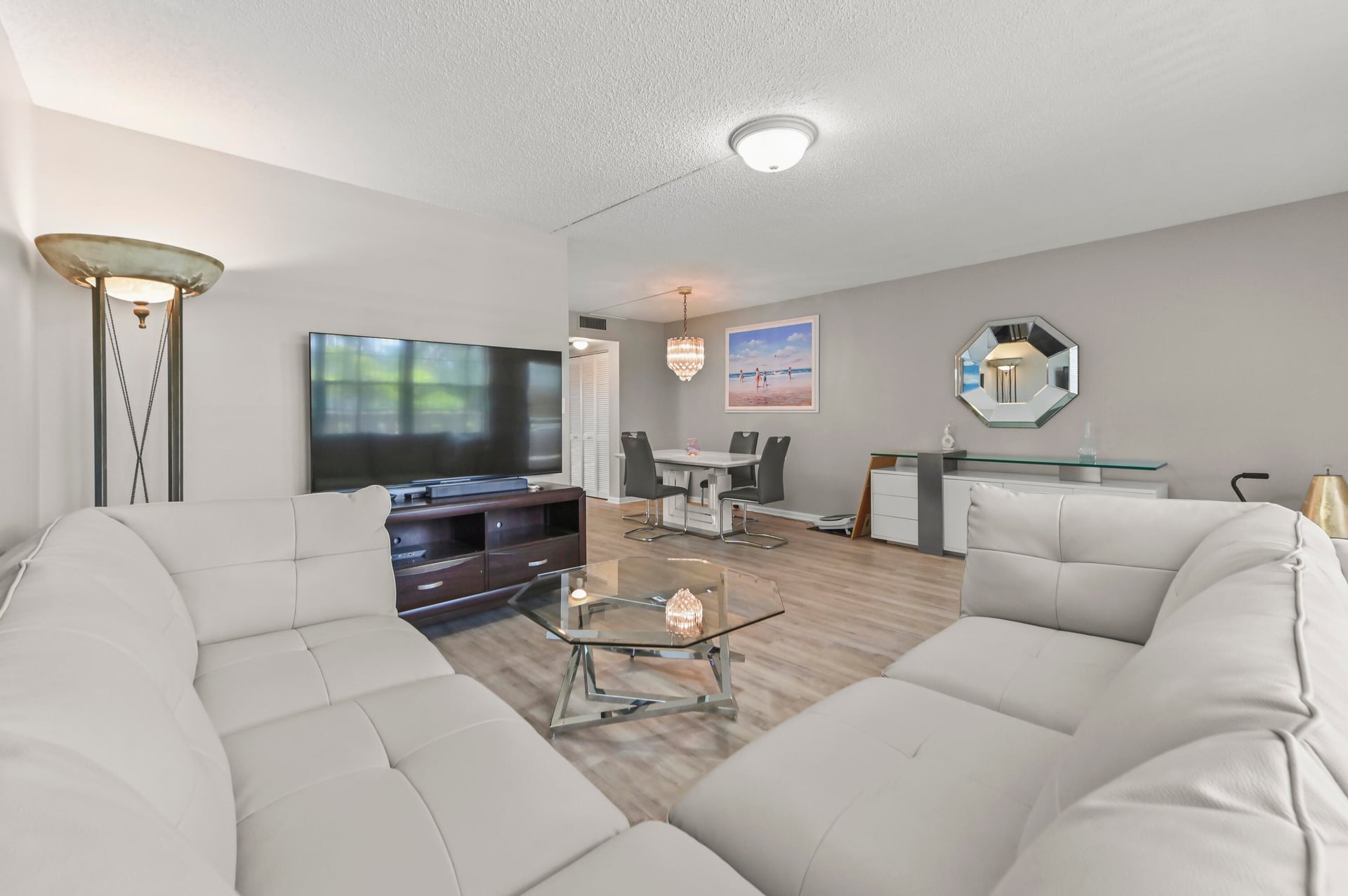  Residence photo 4
