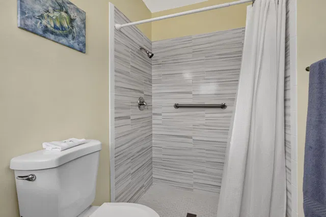 Unit H photo 27