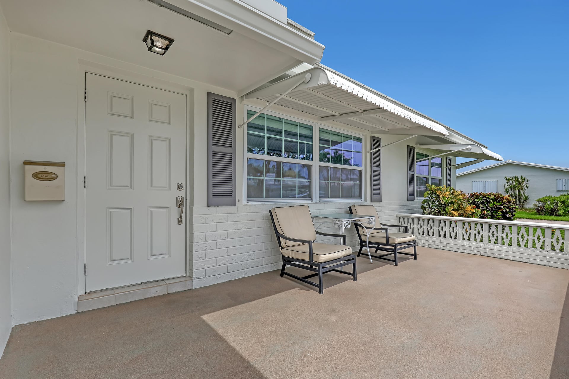 Residence photo 2
