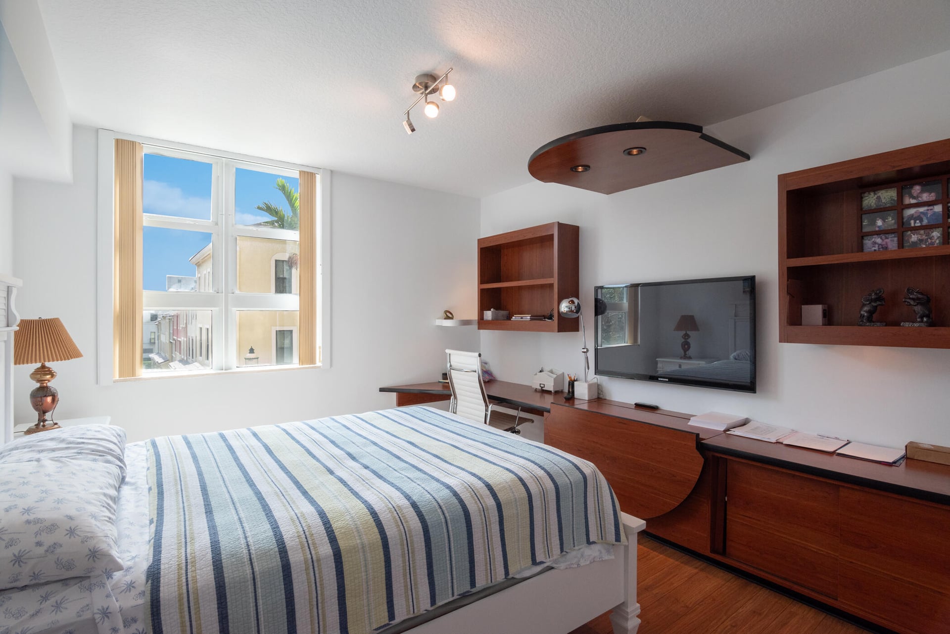 The Metropolitan Unit 207 photo 62