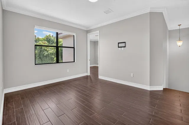 Residence photo 21