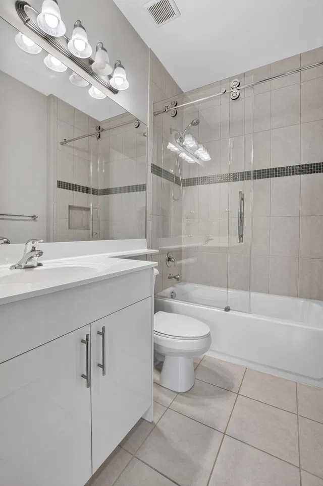 Residence photo 24