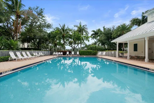Mallory Creek Abacoa Residence photo 26