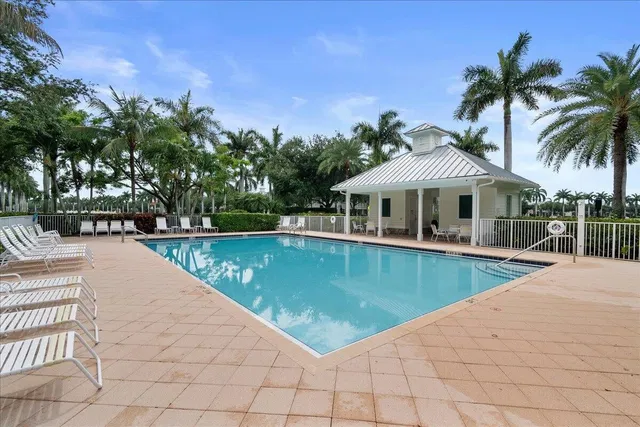 Mallory Creek Abacoa Residence photo 28