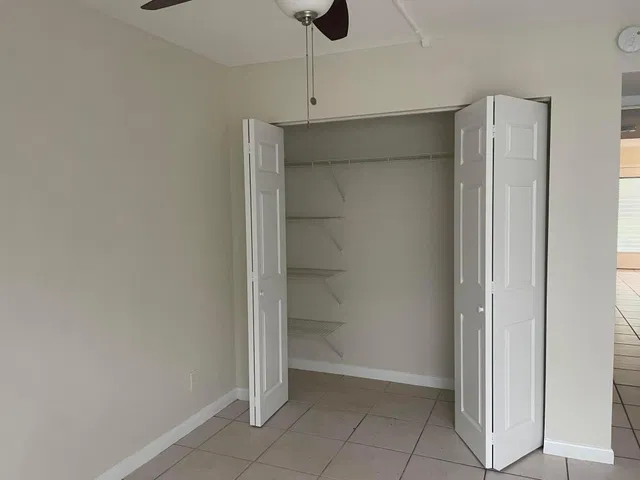  Unit 498 photo 12