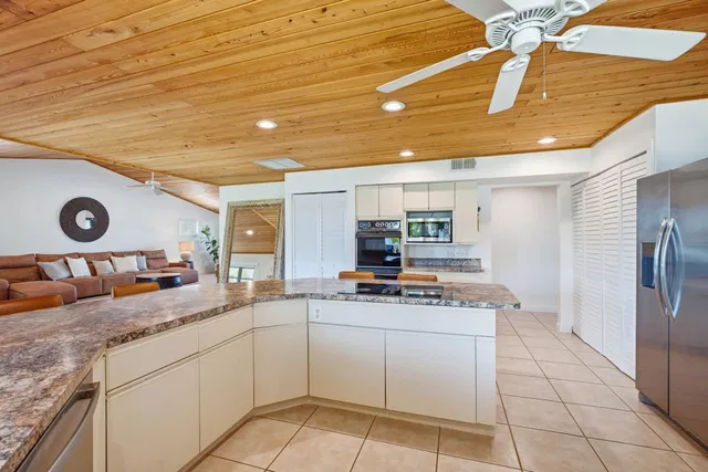 Residence photo 14
