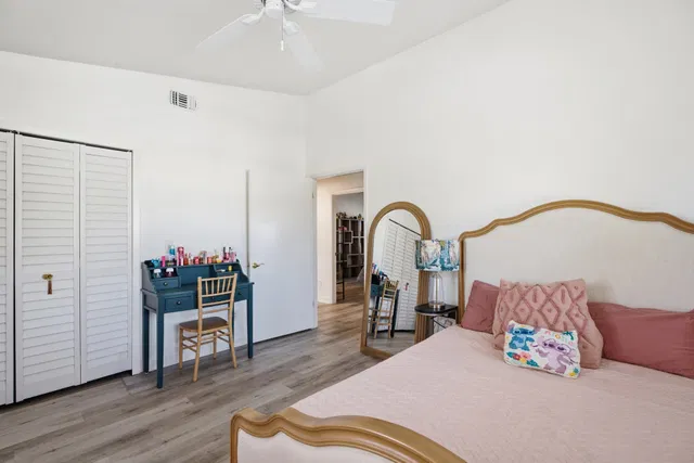 Residence photo 26