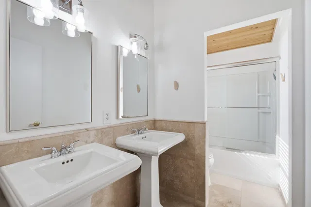 Residence photo 32
