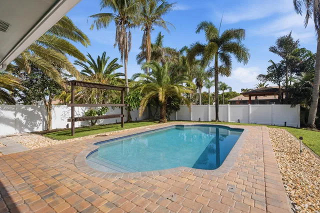 Residence photo 44