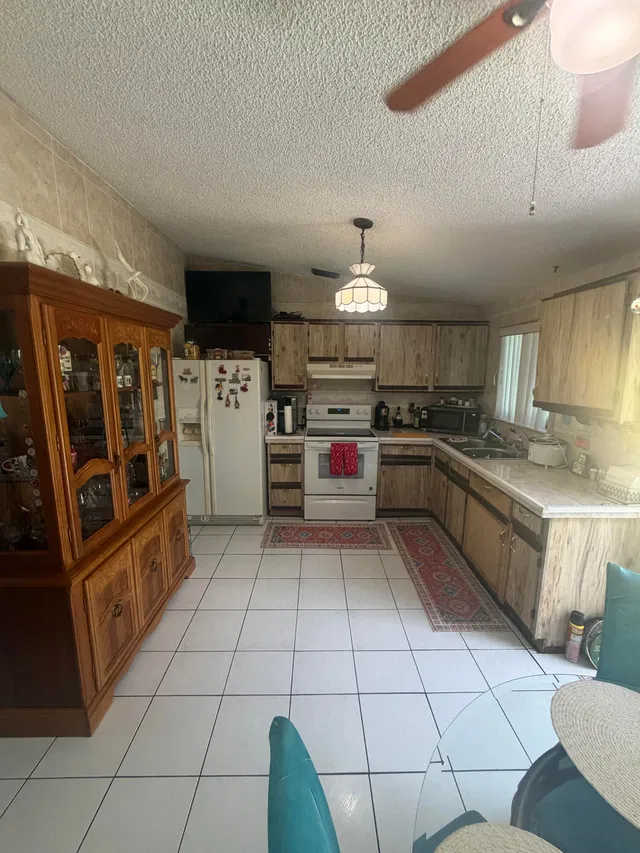  Residence photo 9