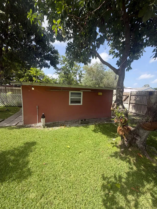 Residence photo 29