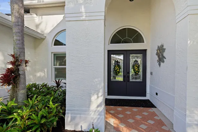 Monarch Country Club Residence photo 4