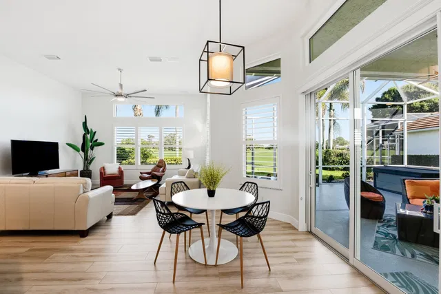 Monarch Country Club Residence photo 11