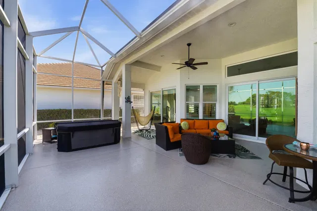 Monarch Country Club Residence photo 36