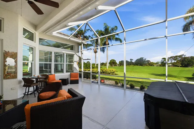 Monarch Country Club Residence photo 37
