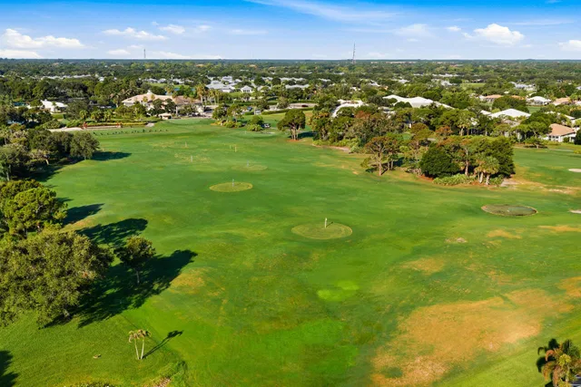 Monarch Country Club Residence photo 48