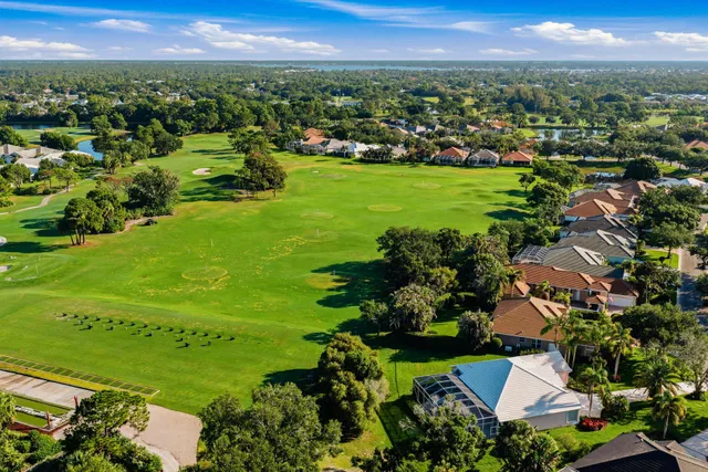 Monarch Country Club Residence photo 51