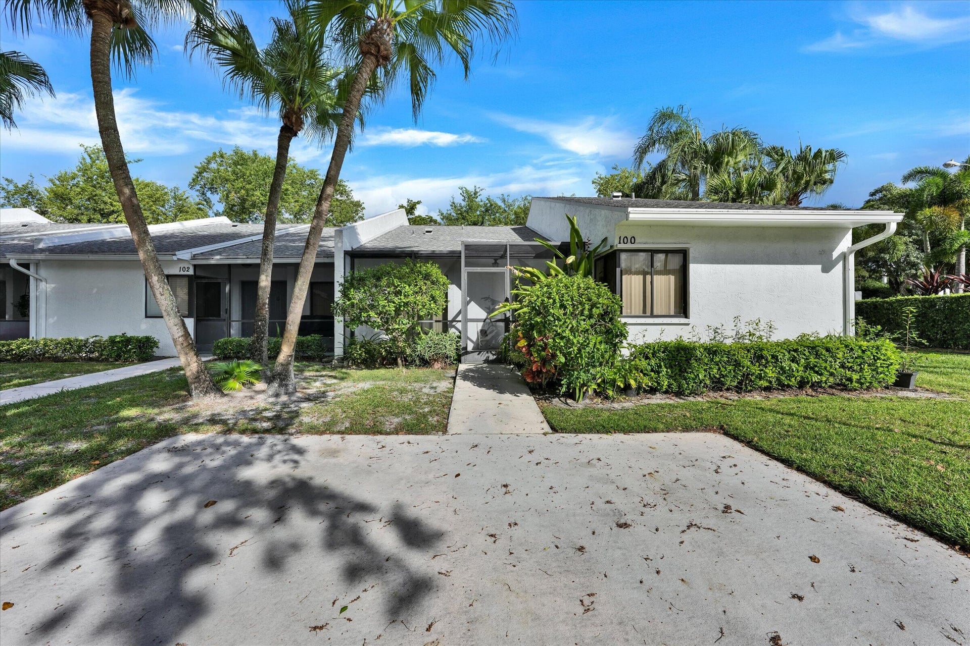 Residence photo 5