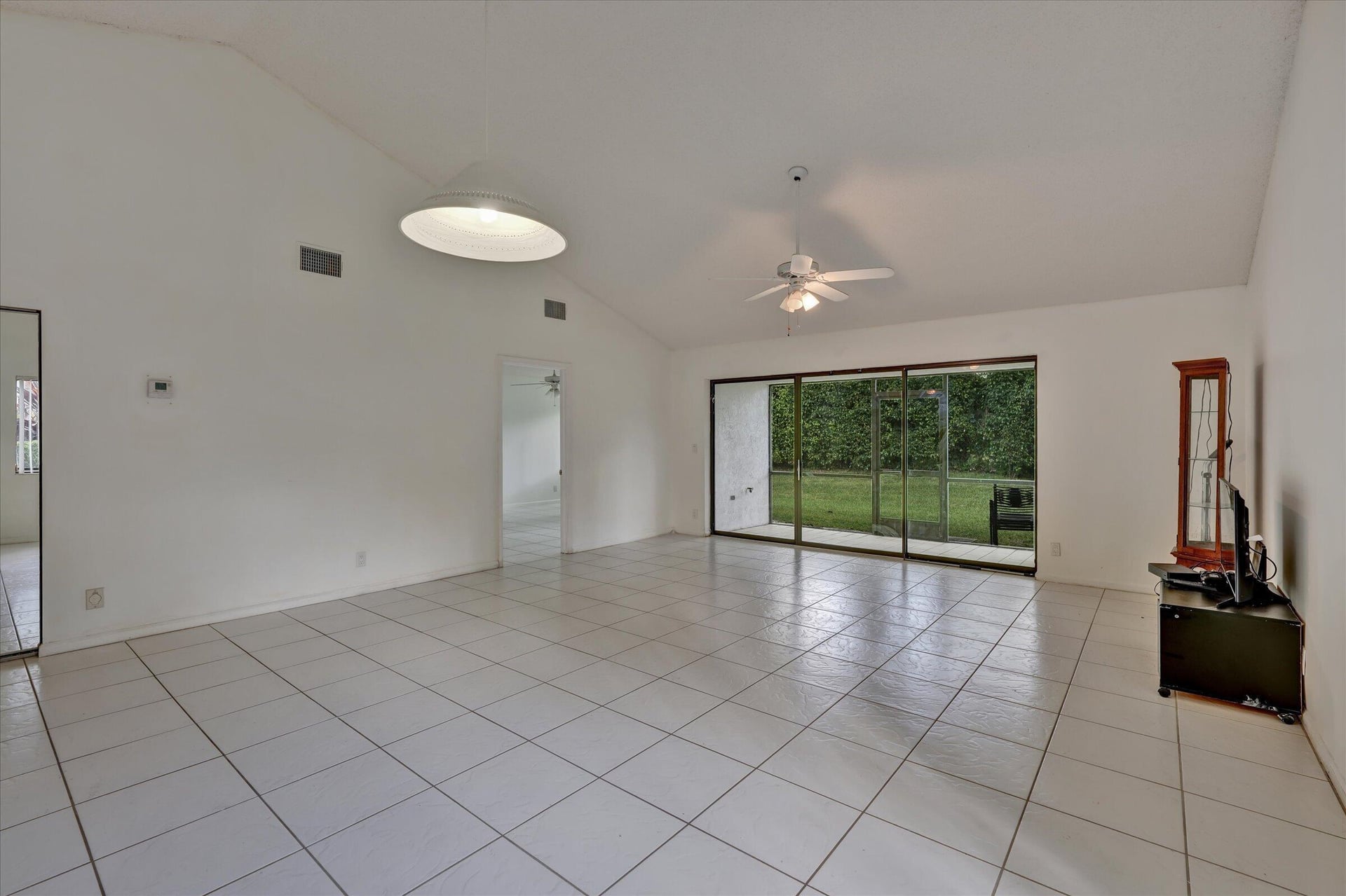 Residence photo 17