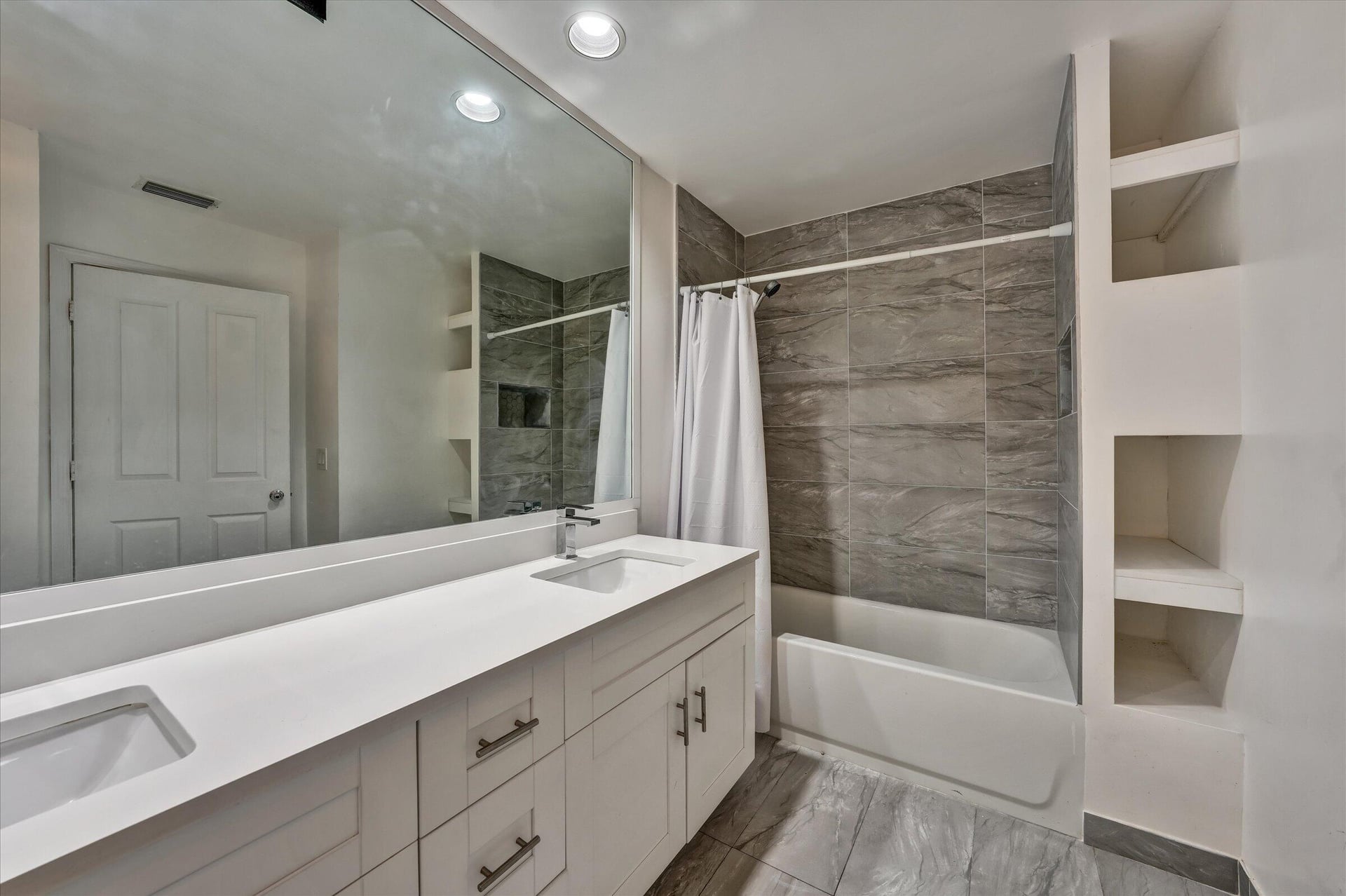 Residence photo 23