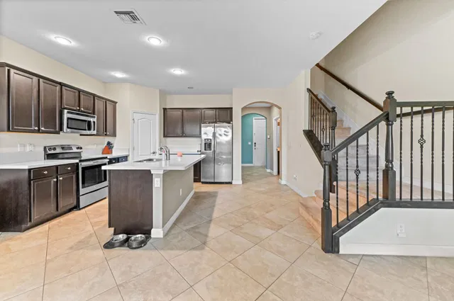Residence photo 5