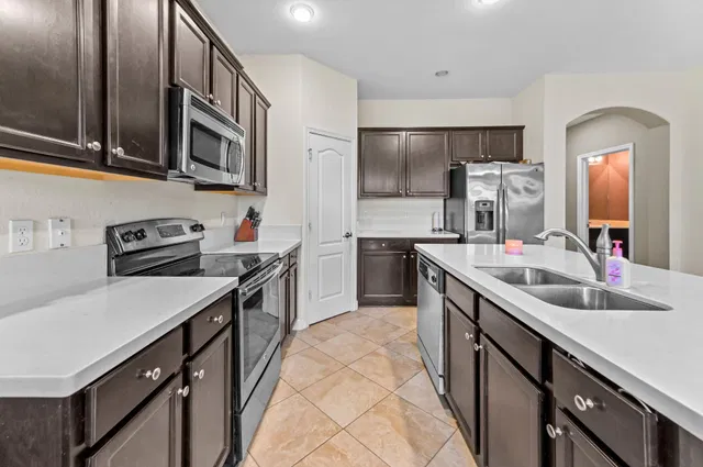 Residence photo 13