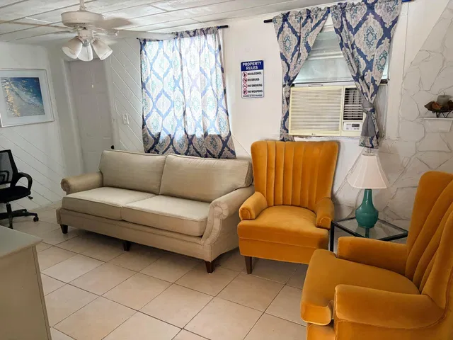 Residence photo 2