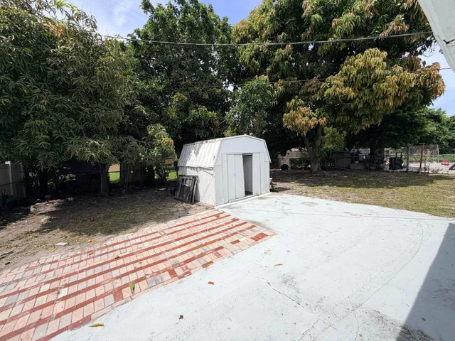 Residence photo 9