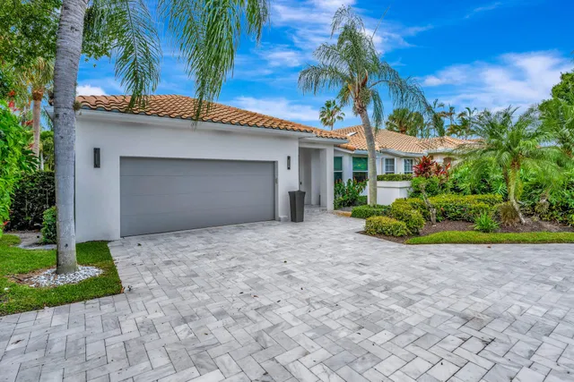 Admirals Cove Residence photo 2
