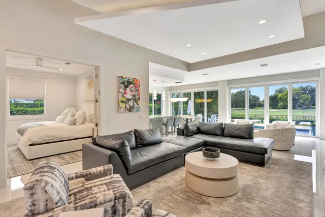 Admirals Cove Residence photo 10