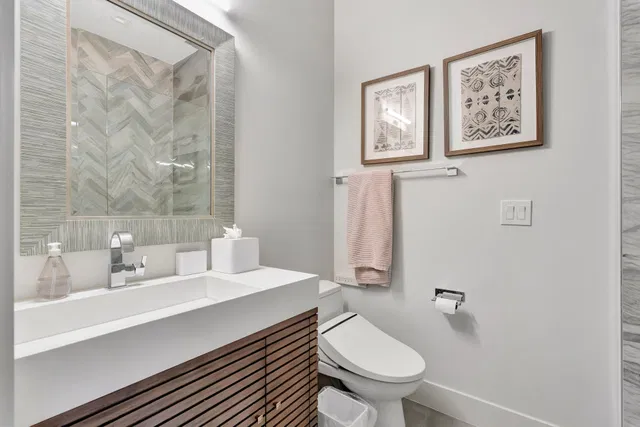 Admirals Cove Residence photo 32