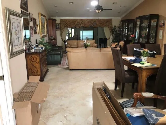 Residence photo 2