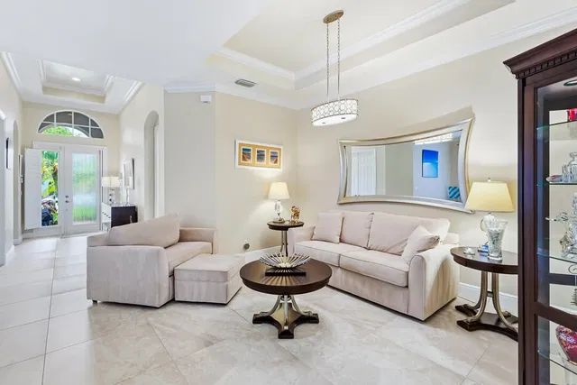 Residence photo 11