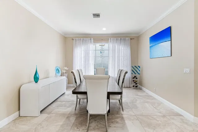 Residence photo 13